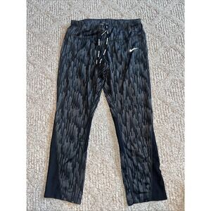 Nike Dri Fit Women's Capri‎ Leggings Small Black Running Zip Pocket EUC